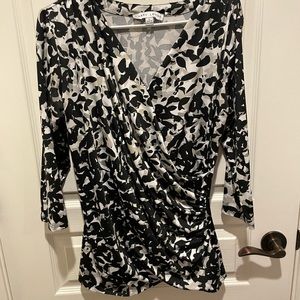 2/$20 - Larry Levine Blouse - Size Med